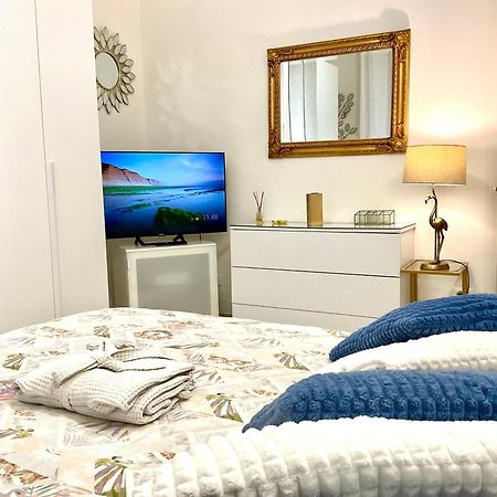 Boutique Apartment Con Tv Da 65 E 43 Viareggio Exteriör bild